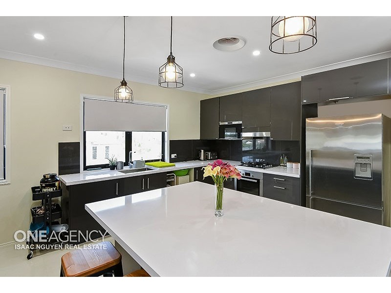 2 Moralana Close, Doolandella QLD 4077