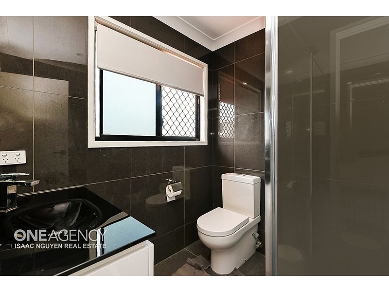 2 Moralana Close, Doolandella QLD 4077