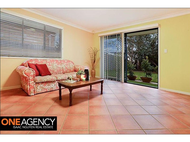 1117 South Pine Rd, Arana Hills QLD 4054