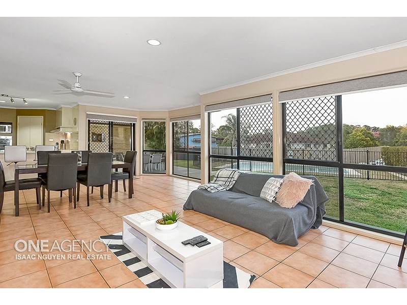 16 Coomaroo Street, Durack QLD 4077