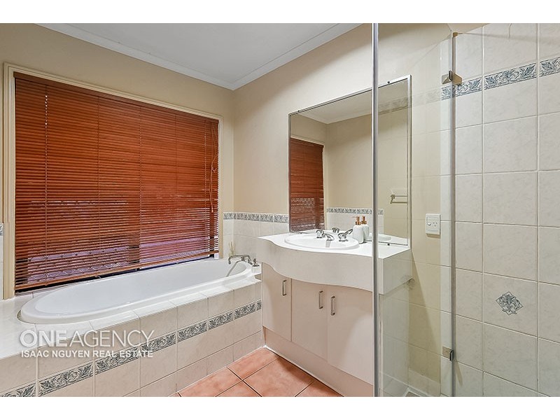 16 Coomaroo Street, Durack QLD 4077