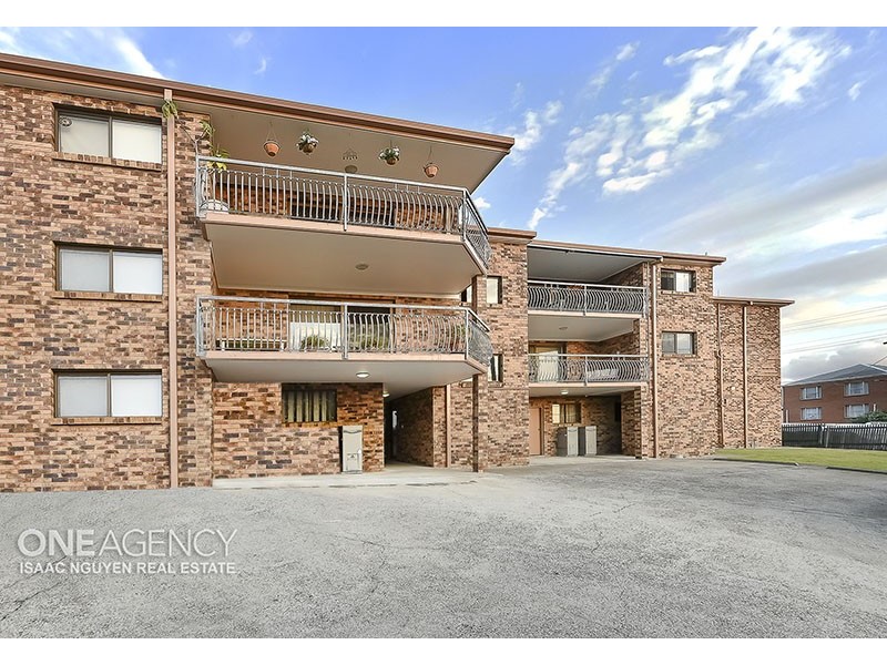 9/2 Kirkland Avenue, Coorparoo QLD 4151