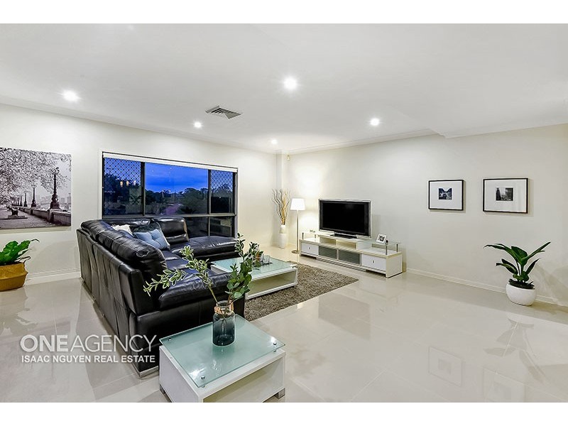 206 Gowan Rd, Sunnybank Hills QLD 4109