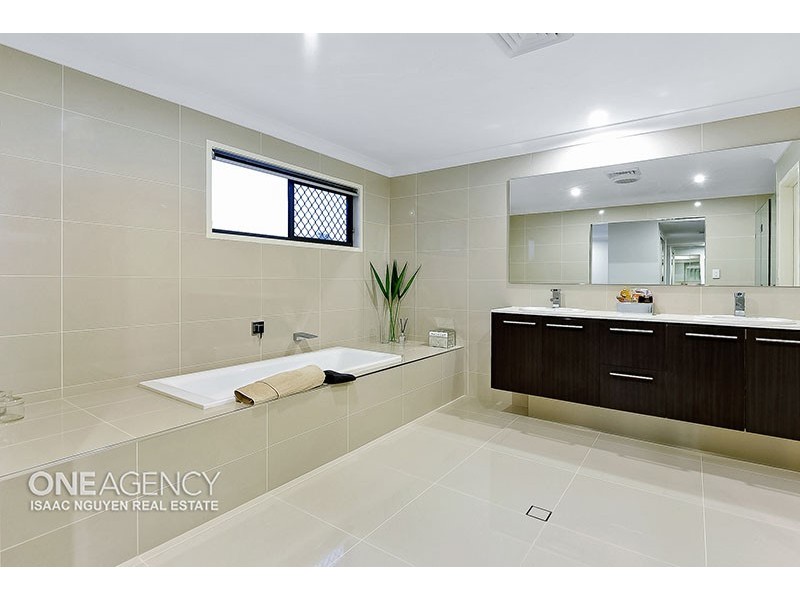 206 Gowan Rd, Sunnybank Hills QLD 4109