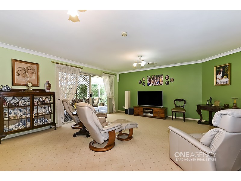 9 Galilee Close, Forest Lake QLD 4078