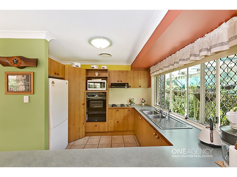 9 Galilee Close, Forest Lake QLD 4078