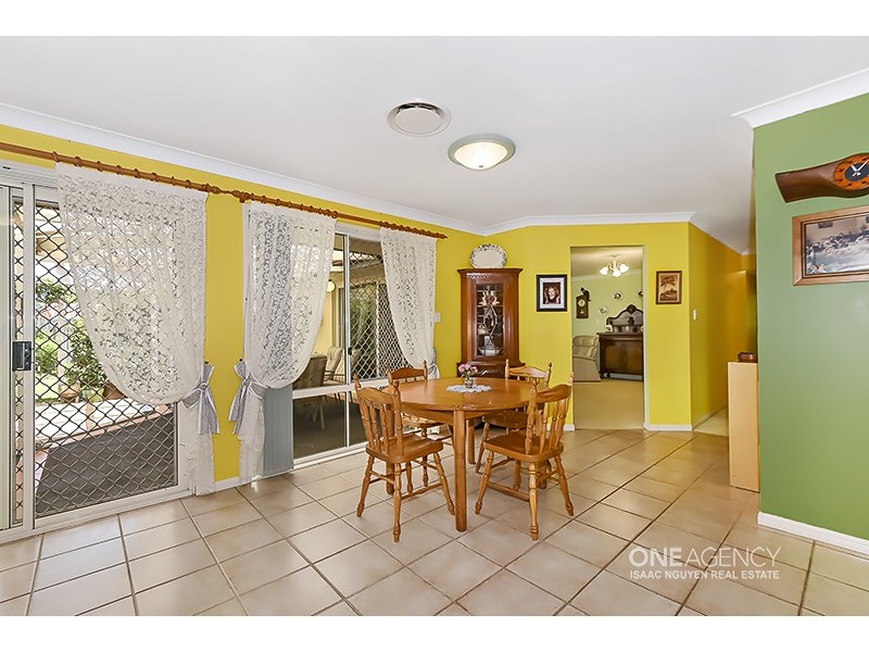 9 Galilee Close, Forest Lake QLD 4078