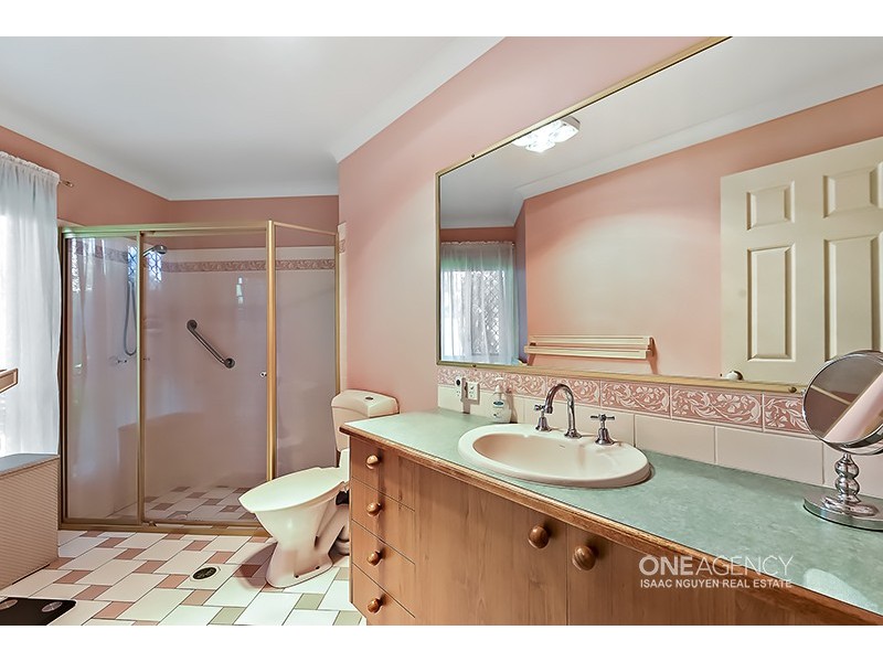 9 Galilee Close, Forest Lake QLD 4078