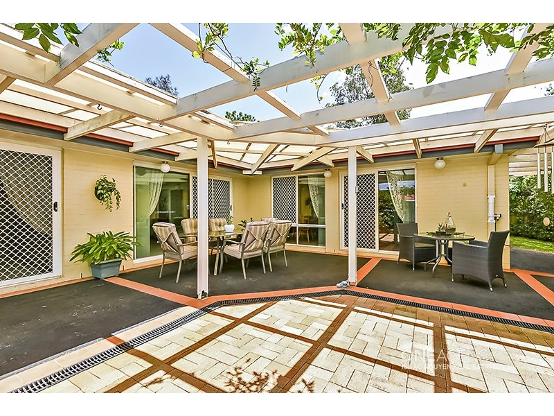 9 Galilee Close, Forest Lake QLD 4078