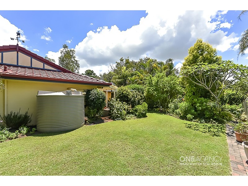 9 Galilee Close, Forest Lake QLD 4078