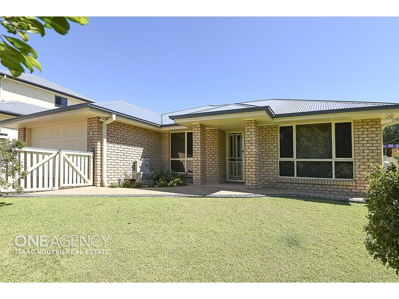 9 Banjo Pl, Springfield QLD 4300