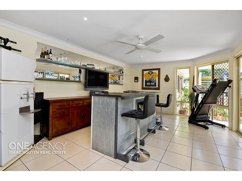 9 Banjo Pl, Springfield QLD 4300