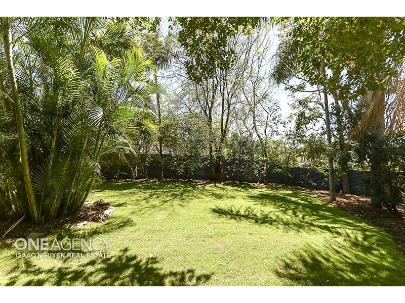 10 Altola St, Durack QLD 4077