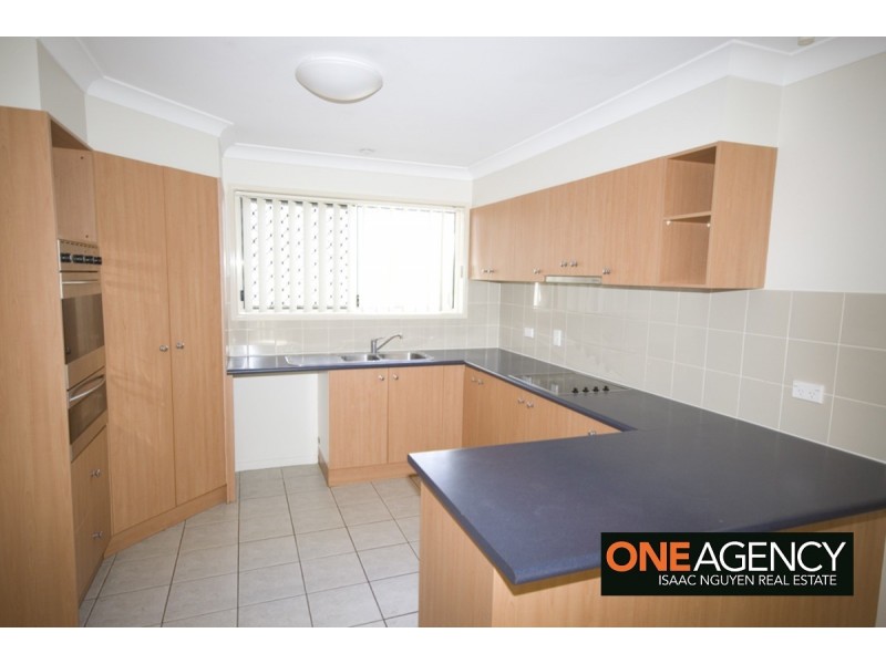 18 Mannix Place, Forest Lake QLD 4078