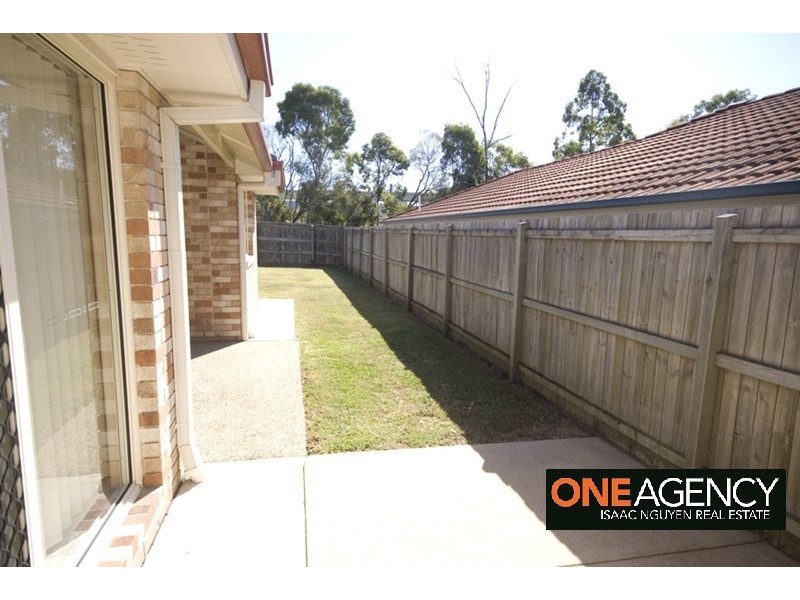 18 Mannix Place, Forest Lake QLD 4078