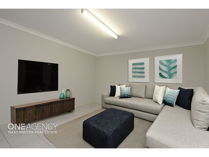 18 Emerson Close, Durack QLD 4077