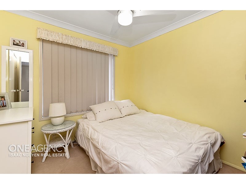 8 Mahogany Place, Forest Lake QLD 4078