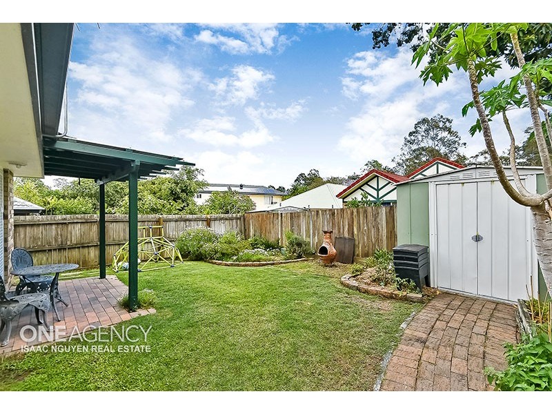 8 Mahogany Place, Forest Lake QLD 4078