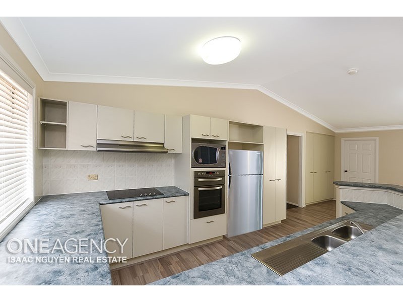 85 Renoir Cres, Forest Lake QLD 4078