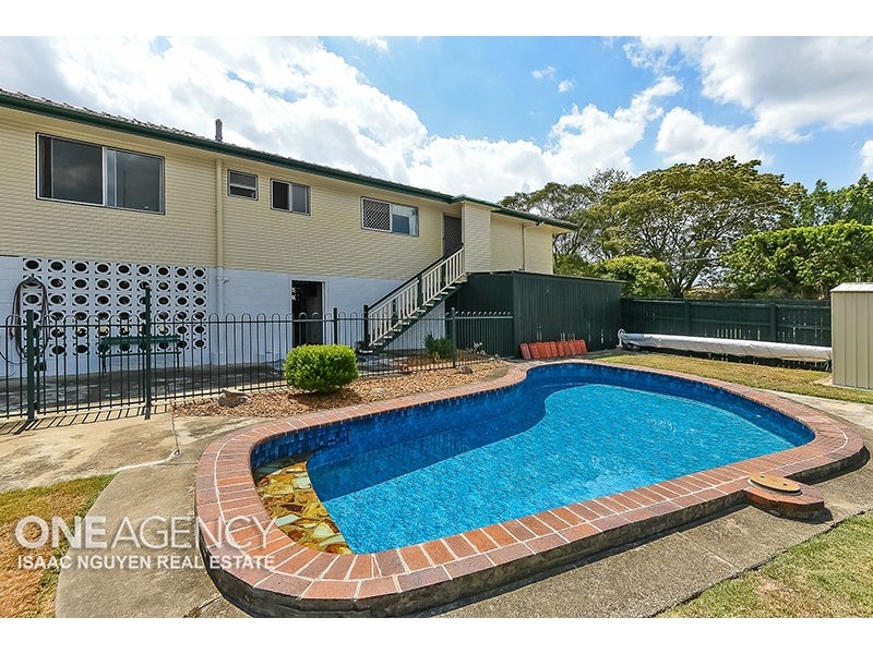 30 Colwel St, Oxley QLD 4075