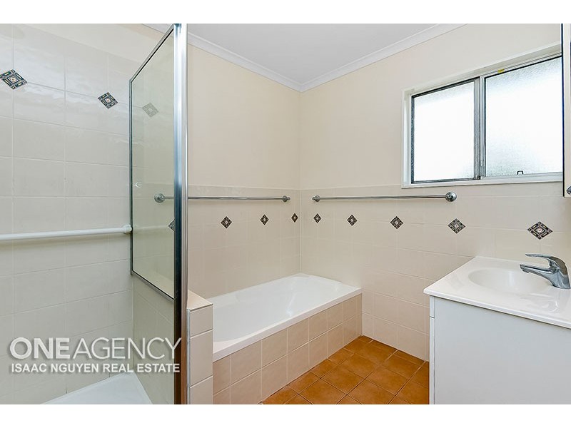 30 Colwel St, Oxley QLD 4075