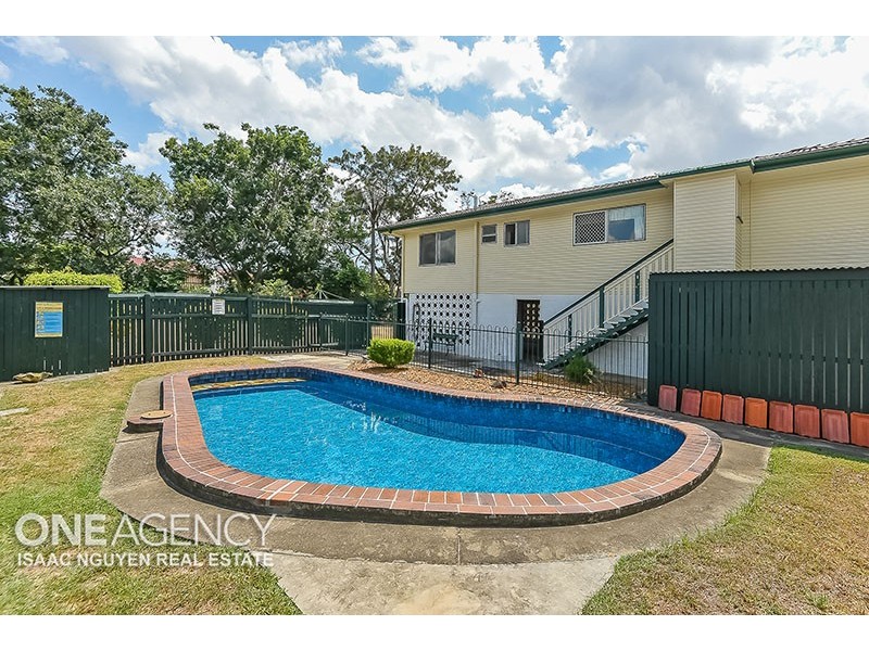 30 Colwel St, Oxley QLD 4075