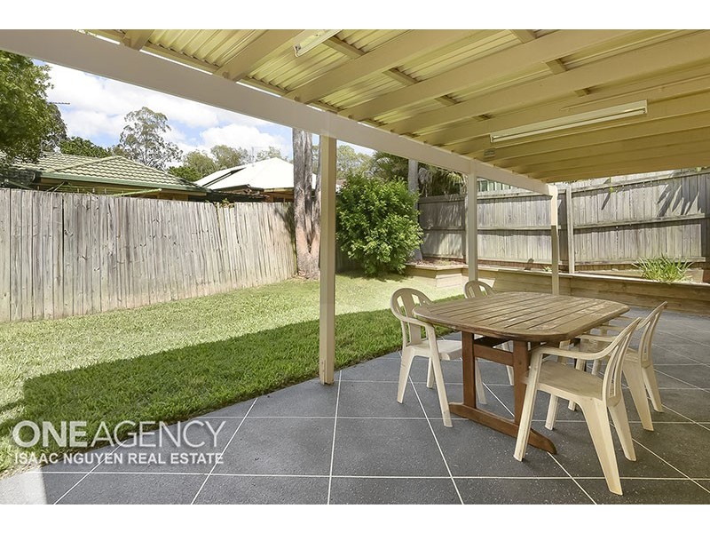 11 Napier Pl, Forest Lake QLD 4078