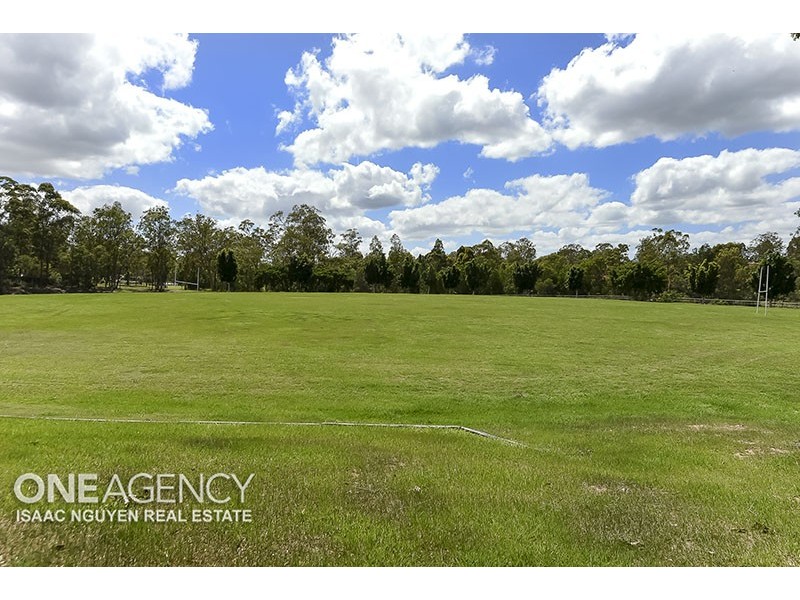 11 Napier Pl, Forest Lake QLD 4078