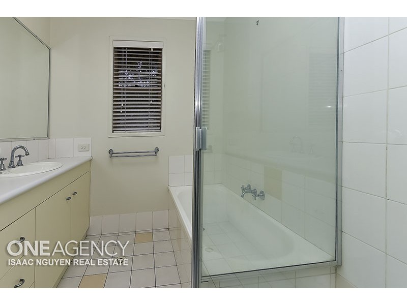 71 Alexandrina Circuit, Forest Lake QLD 4078