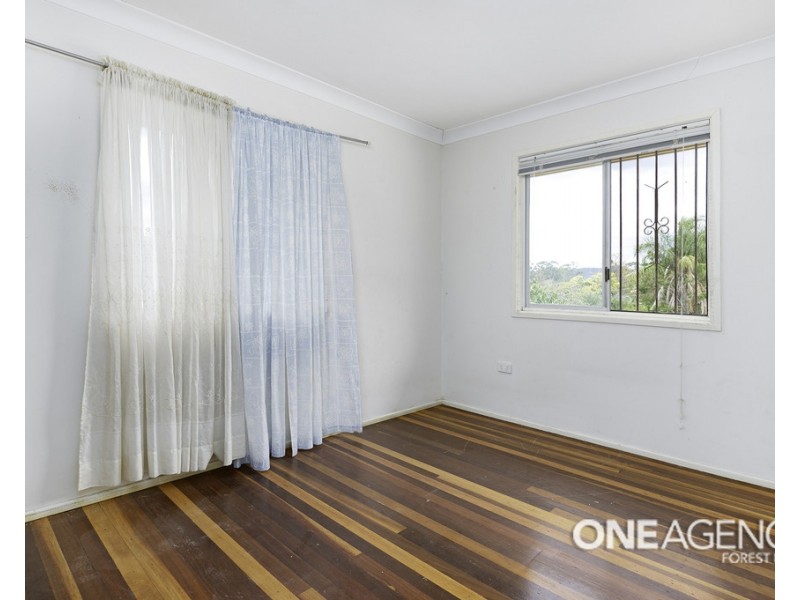 18 ALAWOONA ST, Redbank Plains QLD 4301