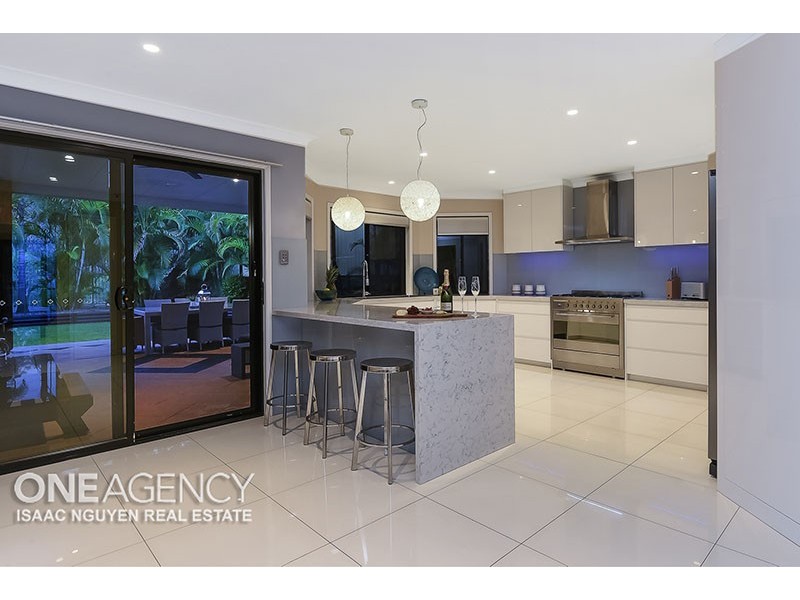 57 Cardwell Street, Forest Lake QLD 4078