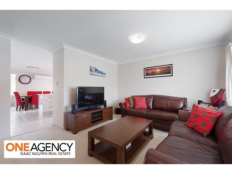 75 Mabel Street, Oxley QLD 4075