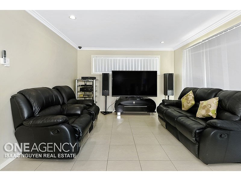 12 Drewett Avenue, Redbank Plains QLD 4301
