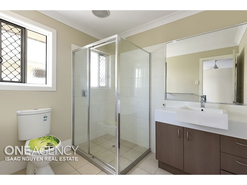 12 Drewett Avenue, Redbank Plains QLD 4301