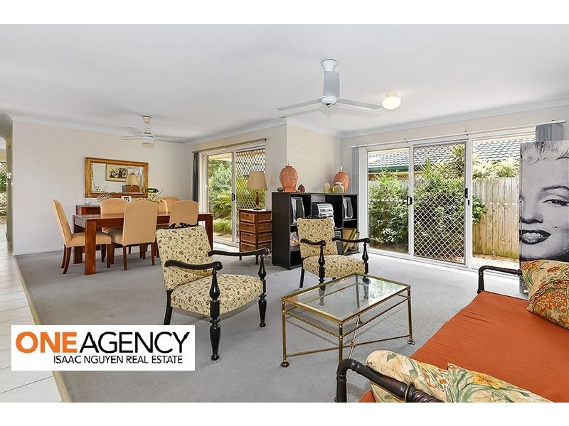 3 Bribie Place, Forest Lake QLD 4078