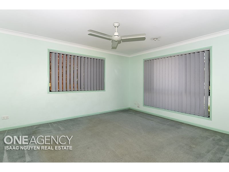 6 Hawthorne Street, Forest Lake QLD 4078