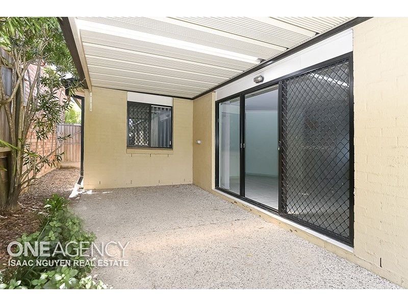 6 Hawthorne Street, Forest Lake QLD 4078