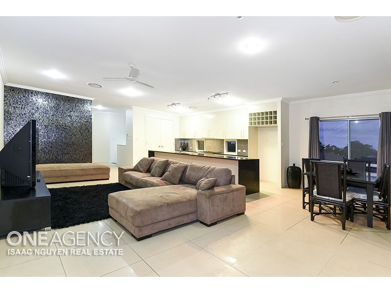 6 O’Donnell Street, Augustine Heights QLD 4300