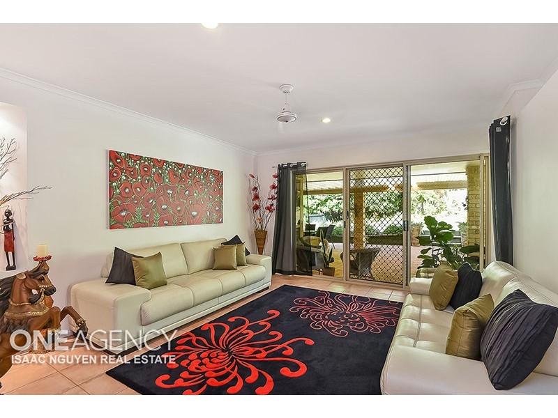 15 Cardwell Street, Forest Lake QLD 4078