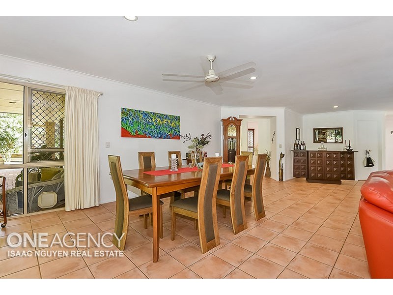 15 Cardwell Street, Forest Lake QLD 4078