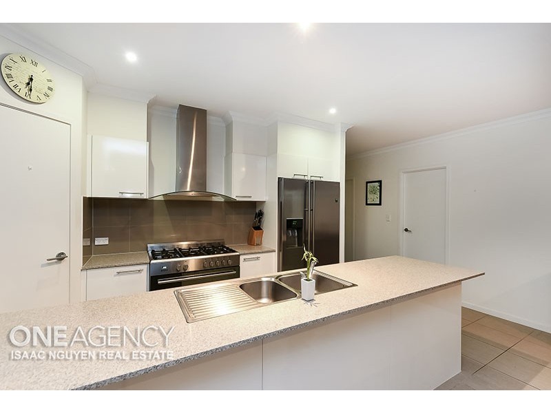 13 Dinnigan Cr, Durack QLD 4077