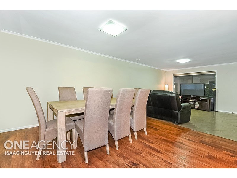 16 Settlers Circuit, Forest Lake QLD 4078