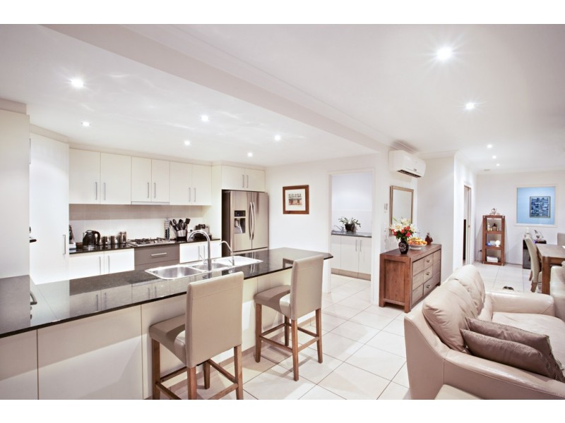 10 Pincally Cres, Ormeau QLD 4208