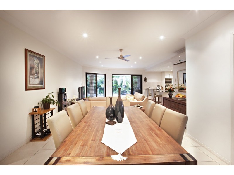 10 Pincally Cres, Ormeau QLD 4208