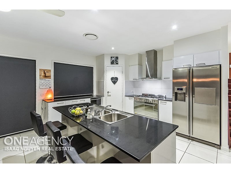13 Penglase Place, Doolandella QLD 4077