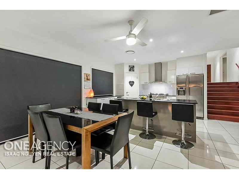 13 Penglase Place, Doolandella QLD 4077