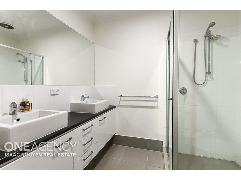 13 Penglase Place, Doolandella QLD 4077