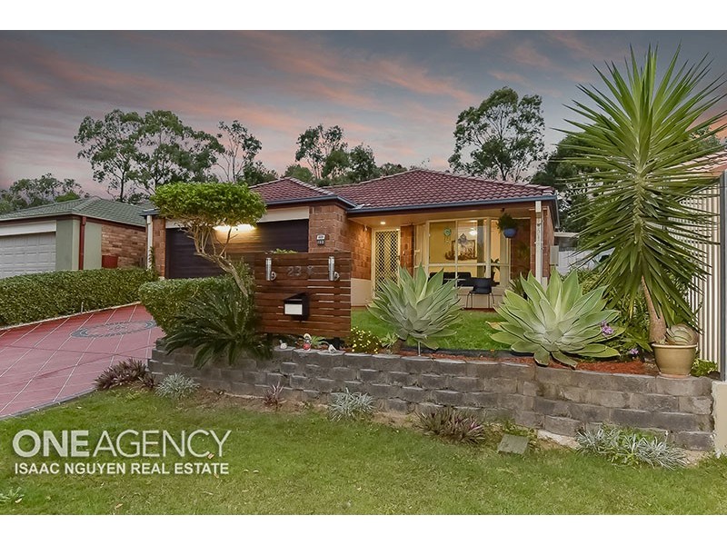 23 Starr Street, Forest Lake QLD 4078