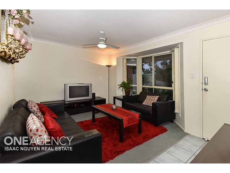 23 Starr Street, Forest Lake QLD 4078