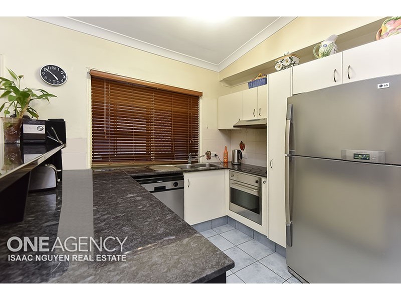 23 Starr Street, Forest Lake QLD 4078